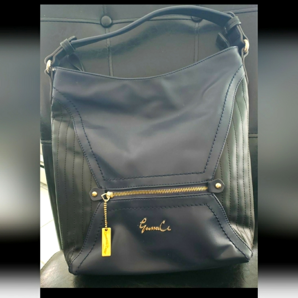 Gussaci Italy pocketbook 👜